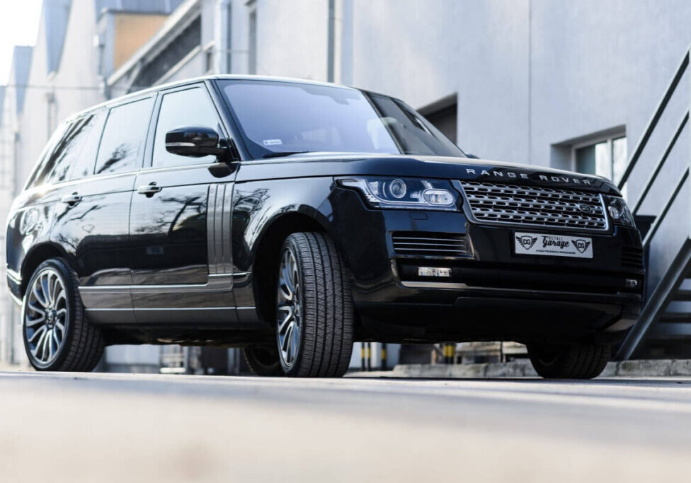 black-range-rover-suv-urban-setting